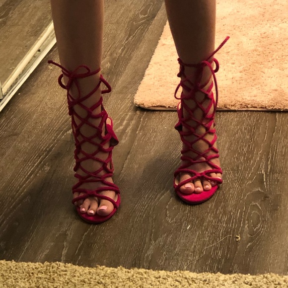 Chic Pink heels 👠 - Picture 4 of 6